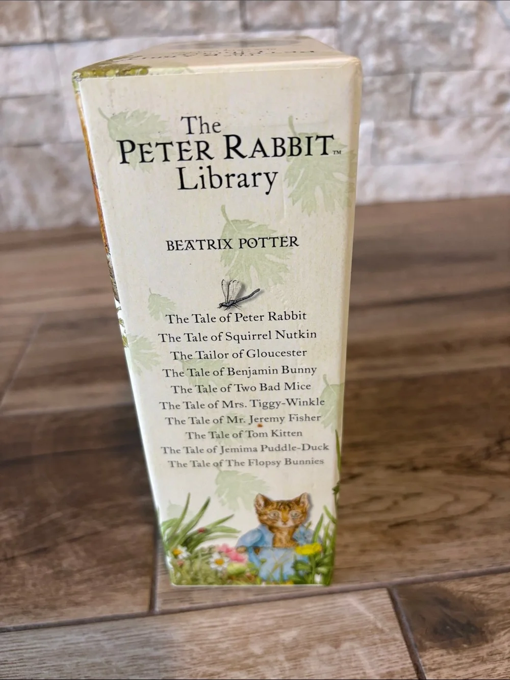 The PETER RABBIT LIBRARY by Beatrix Potter, Set of 12 hardcover books in case